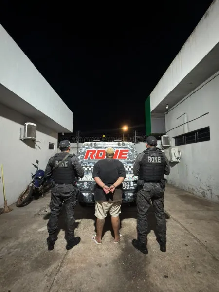 Polícia Militar prende mulher e apreende arma de fogo e entorpecentes durante ação em Teresina
