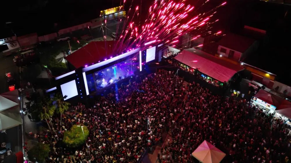 Água Branca celebra 72 anos com show de Tarcísio do Acordeon e registra recorde de público